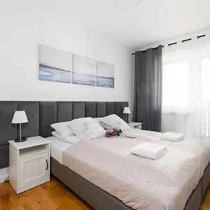 Katowicka By Renters Poznań